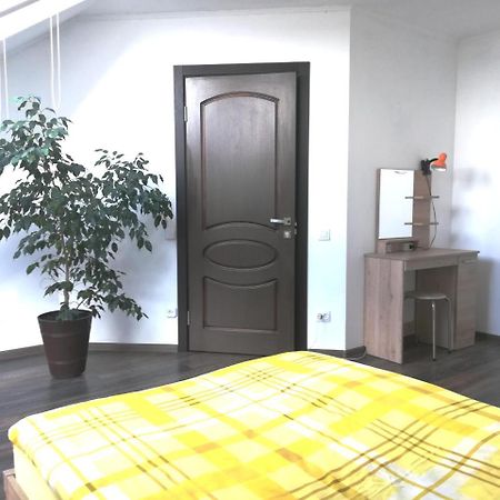 Guest house Аirport Брест Екстер'єр фото